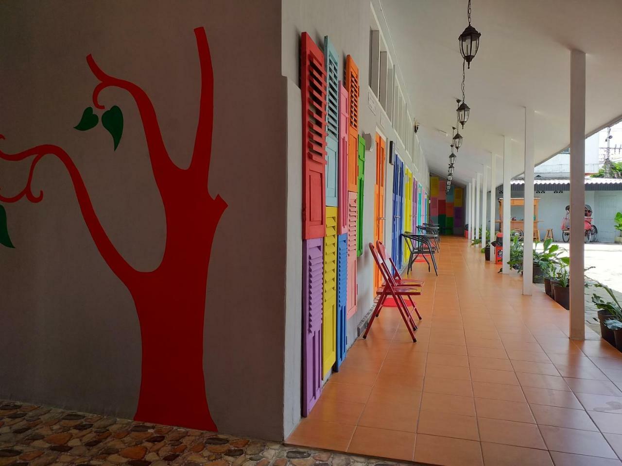 Home Addicts Hostel Yogyakarta Exterior photo